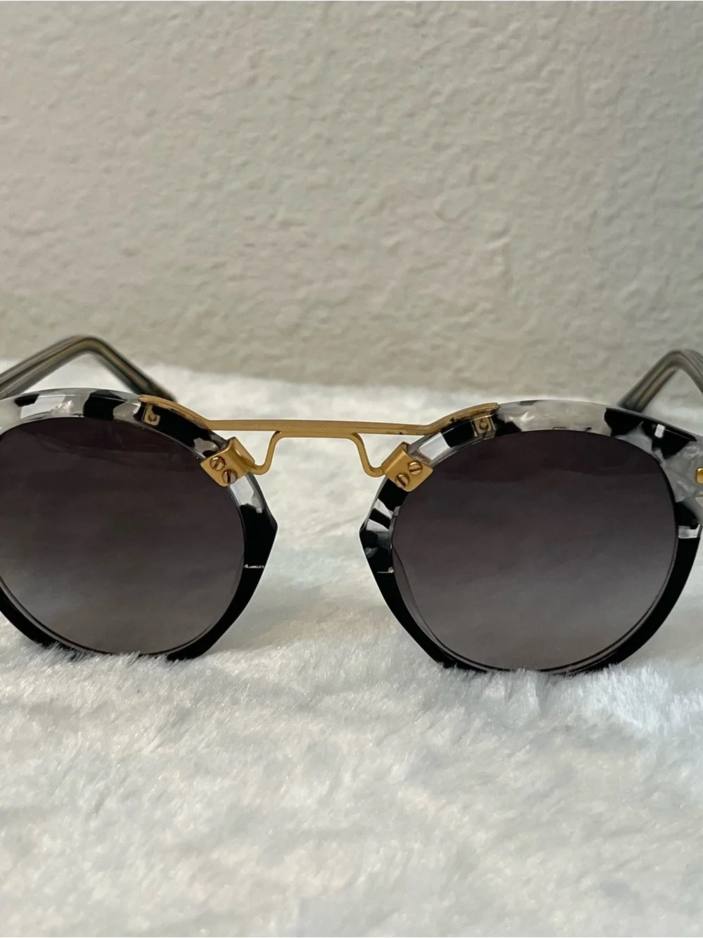 Krewe St. Louis Sunglasses 46-23 Polarized Mirrored Black & White Tortoise Shell
